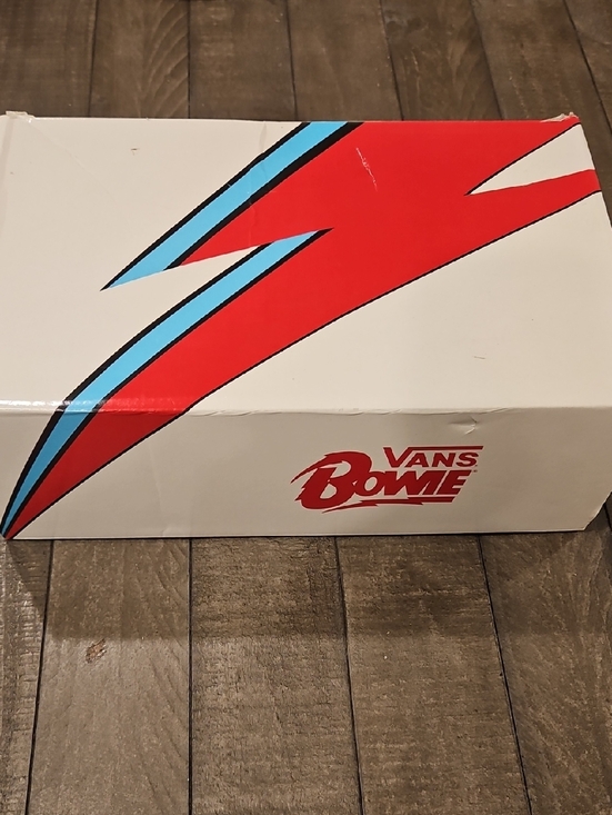 Vans x David Bowie Sk8-Hi Aladdin Sane Red Patent Sneakers 11.5 Rare - Picture 10 of 10